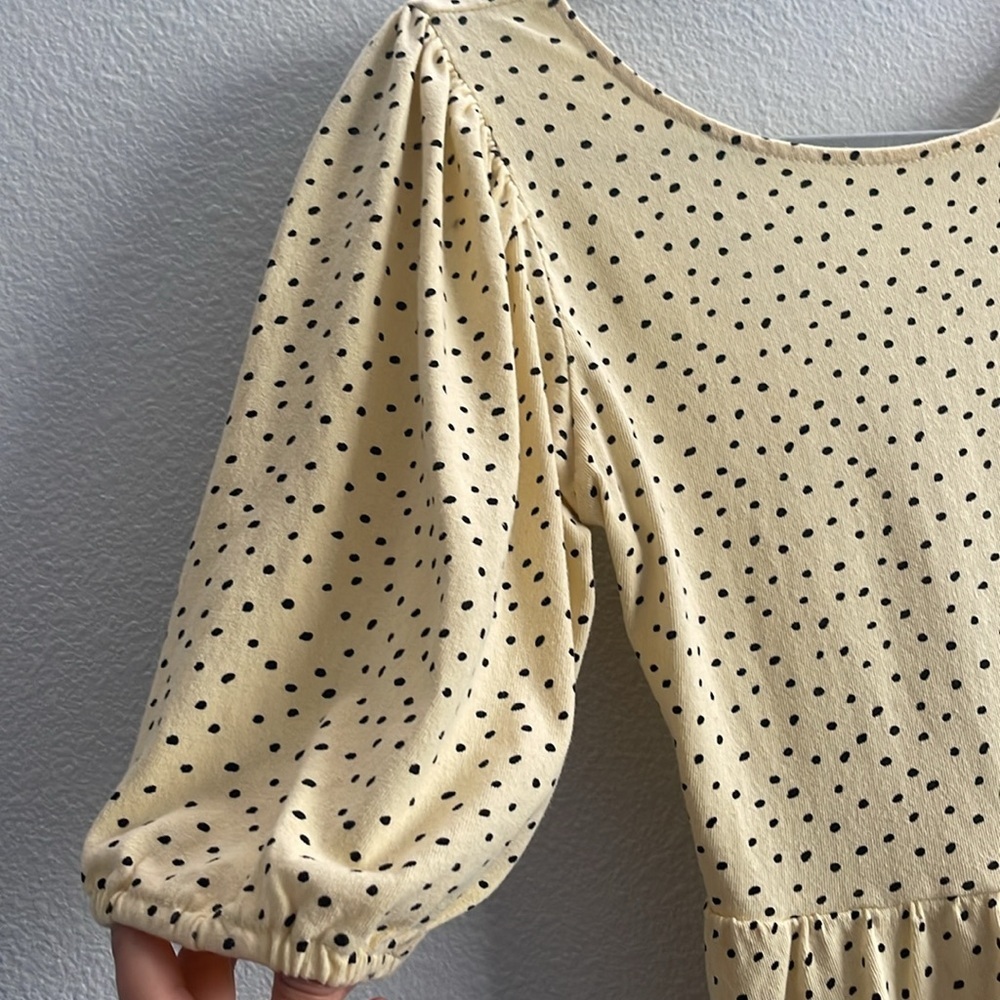 Urban Outfitters Yellow Polka Dot Puff Sleeve Open Back Top - Picture 6 of 7